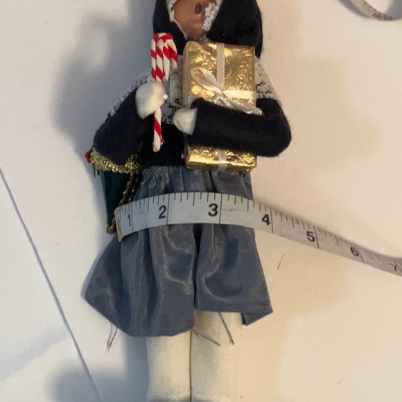 BYERS CHOICE DOLL 2004 CHRISTMAS DOLL NWOT - Picture 7 of 7